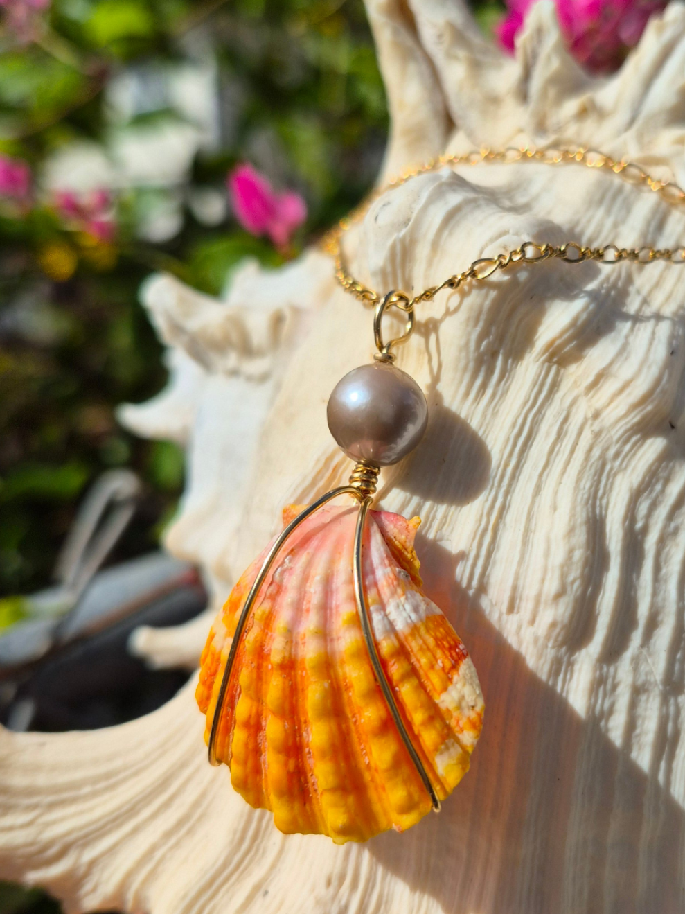 20" 14k Gold Filled Necklace | Sunrise Shell & Tahitian Pearl