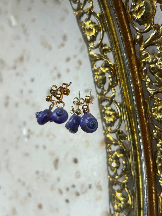 Purple Shell Earring                   14K Gold Stud